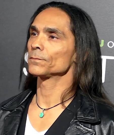 Zahn McClarnon – Wikipedia