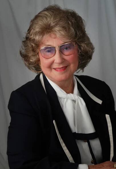 Geraldine Weiss Dies at 96; Blazed a Trail for Women in Investing