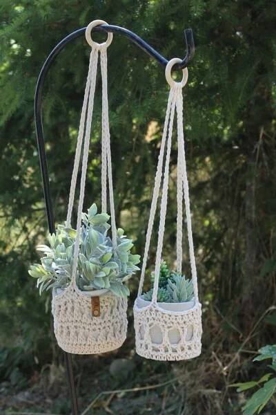 16 DIY Plant Hanger Ideas - 104 | Häkeln deko, Häkeln zubehör, Häkeln
