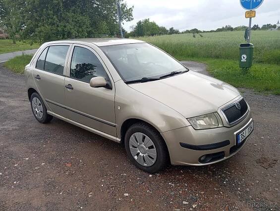 Škoda fabia 1.2 HTP 2 majitel.stk ještě rok a půl