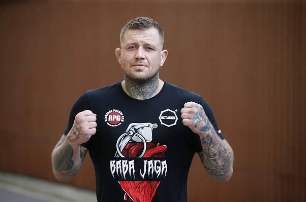 MMA zápasník Mikulášek: Na základce jsem si prožil peklo, učitelky nic neudělaly. Pak se vše změnilo