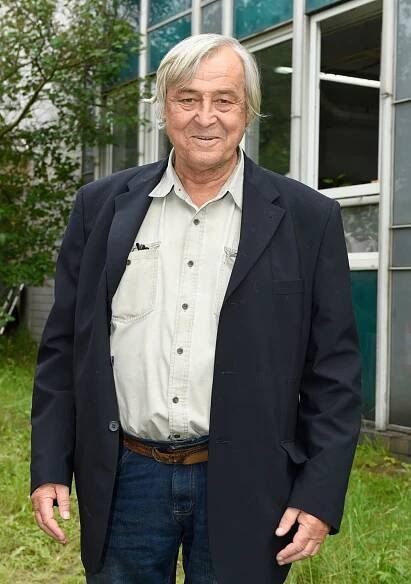 Zdeněk Žák, rodák z Prahy, před zhruba třiceti lety učinil zásadní životní rozhodnutí. Odstěhoval se na venkov, kde si zakoupil statek.