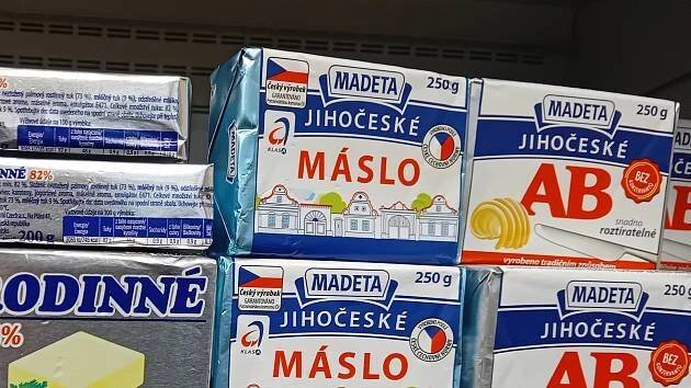 Kolik stojí na Tachovsku máslo? Expert odhadl, jak to bude před Vánoci