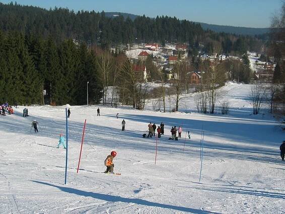 Skilift - Ski-Club Neubau e.V