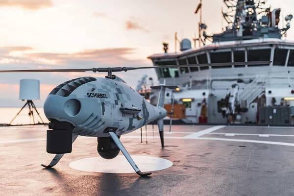 AUT - Schiebel Camcopter S-100 - Schiebel CAMCOPTER S-100 na palube hliadkového plavidla Turva