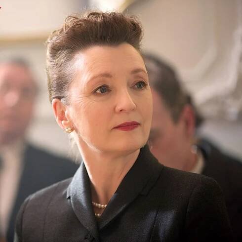 How Phantom Thread’s Lesley Manville and Daniel Day-Lewis Forged a Brother-Sister Bond by Text Message