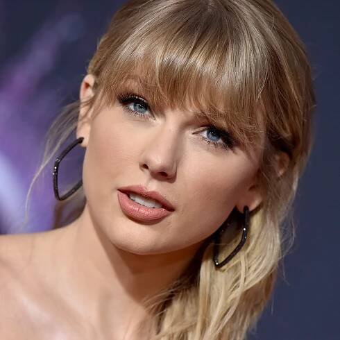 Taylor Swift’s New Music Video Is Filled With So Many Adorable Home Videos