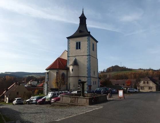 Soubor:Velhartice - kostel Narození Panny Marie 06.jpg
