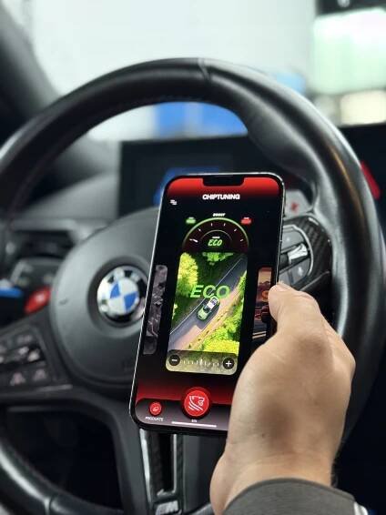 Aktivní výfuk PANTHERA LEO 7.0 (V6, V8, V12) OBD2 Booster Aplikace Pilot Stav balení originální
