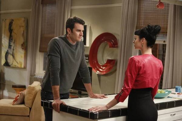 Mrcha od vedle - Teddy Trouble... - Z filmu - Ben Lawson, Krysten Ritter