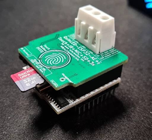 QuinLED-ESP32-AE+ (Touch, IR, Microphone, Micro-SDcard, 3x LED channel) - quinled.info