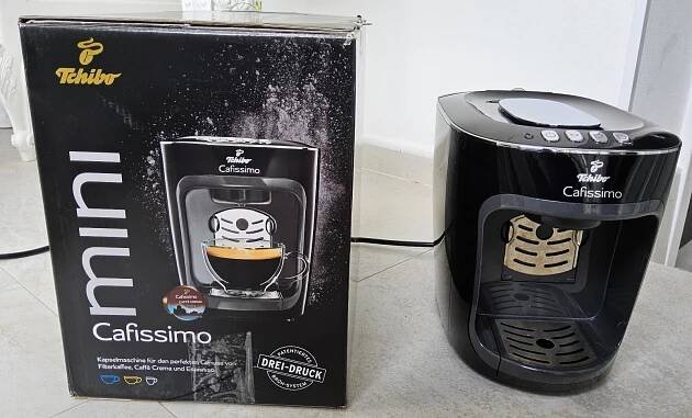 MINI KÁVOVAR TCHIBO CAFISSIMO , ZDARMA KAPSLE | Aukro