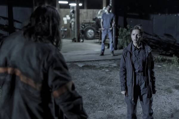 Annet Mahendru - The Walking Dead: World Beyond - Blood and Lies - Z filmu