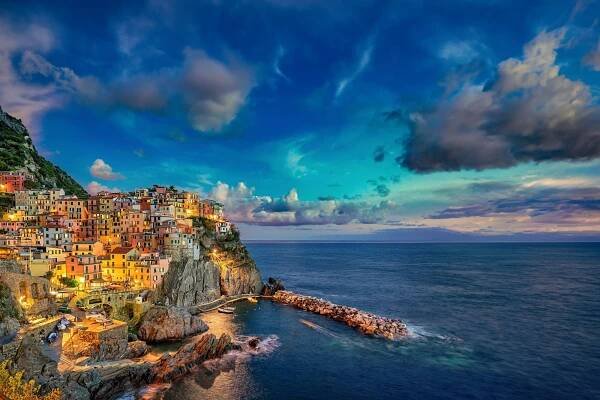 Homepage Hero Cinque Terre Blue Water Sky