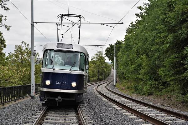 Opravy na Krejcárku končí. Praha 3 a 8 budou mít opět přímé tramvajové spojení