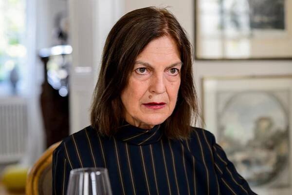 Helen Dorn - Schatten der Vergangenheit - Z filmu - Angela Winkler