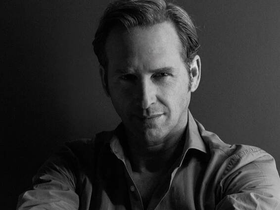 In The Parisian Woman, Josh Lucas Finds His Perfect Storm&-and Welcomes Mike Pence to Attend