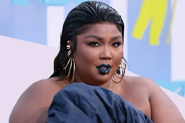 Lizzo Says She 'Is the Beauty Standard,’ Calls Out Discourse Around Her Body