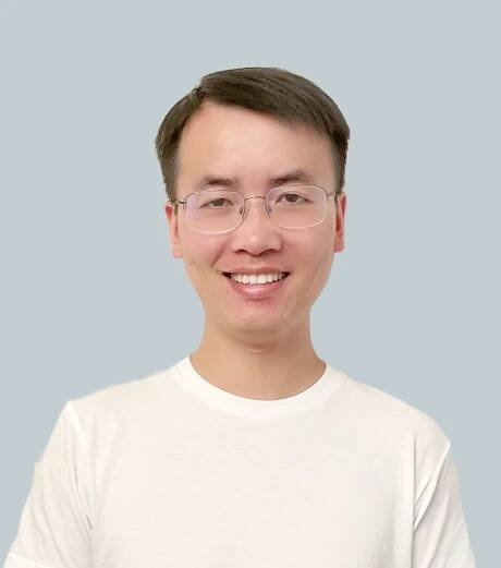 Yuwei Fang