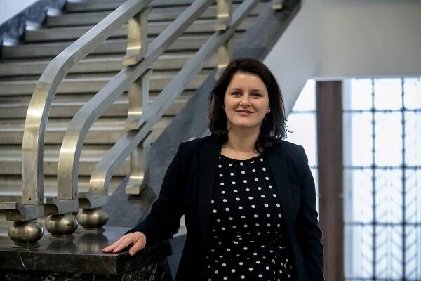 Situace ve vládě? Je to fraška a boj o pozice, řekla Maláčová v debatě