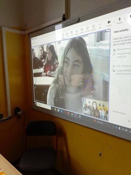 ZŠ - eTwinning s osmou třídou a videohovor se Španělskou Olimpii
