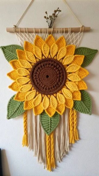 Brighten Your Day: 20 Stunning Crochet Sunflower Creations | Crochet flower patterns, Crochet flower tutorial, Crochet crafts