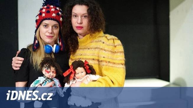 Máma mi říkala, že bych neměla. Pohledem žen proletí téměř celým stoletím - iDNES.cz