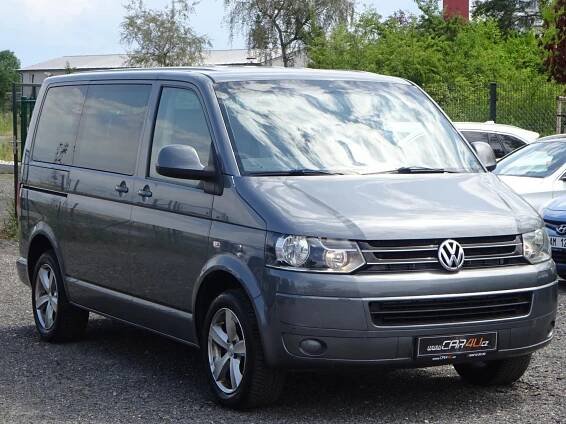 Volkswagen Caravelle 2.0TDI 9 MÍST