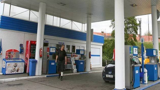 Ceny pohonných šly zase nahoru