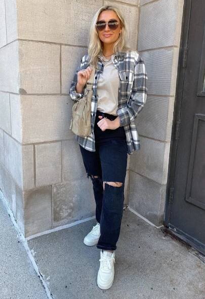 Brooke Anderson In Checked Shirt With Ripped Pants