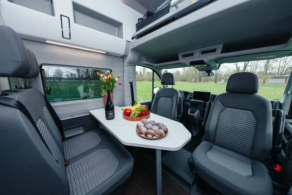 Obytný vůz BRUNO Volkswagen Grand California | Půjčovna BARTH CARAVAN