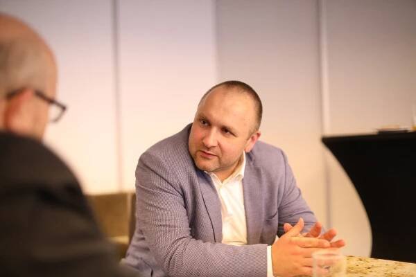 Senátní volby v Brně: Dušek obhájil, souboj se Semrádem vyhrál Töpfer