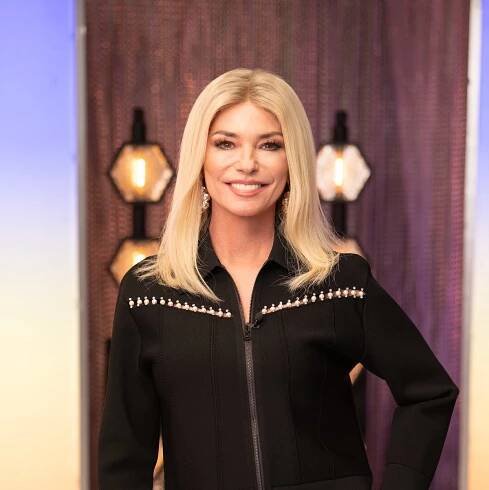 Shania Twain, 58, Opens Up About Menopause Weight Gain