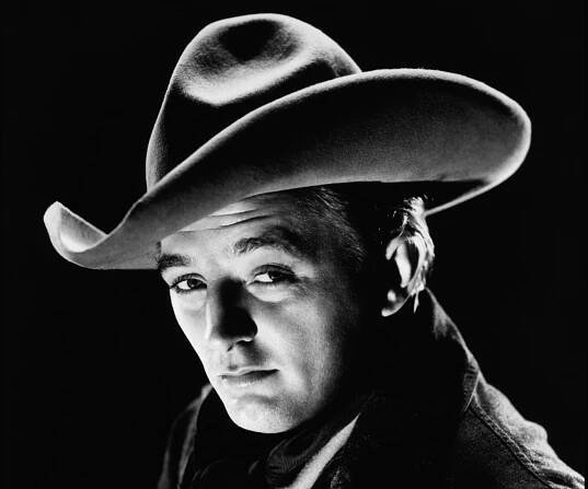 Robert Mitchum, 1940s