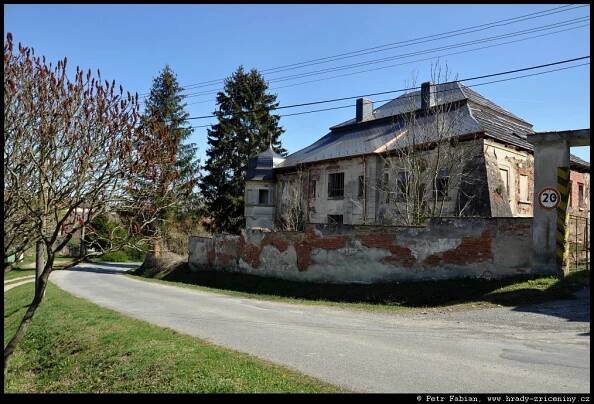 Nedražice – fotografie / hrady-zriceniny.cz