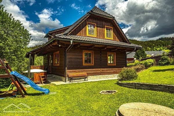 Roubenka pod lesem, pronájem chalupy Velké Karlovice - ubytování Beskydy, 7192 - ID 7192