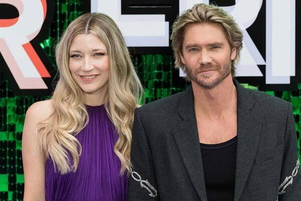 All About Chad Michael Murray’s Wife, Sarah Roemer