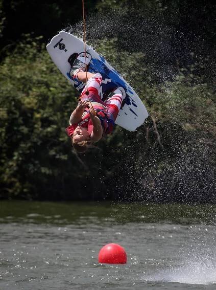 Alan Jones Photography - Wakeboarding