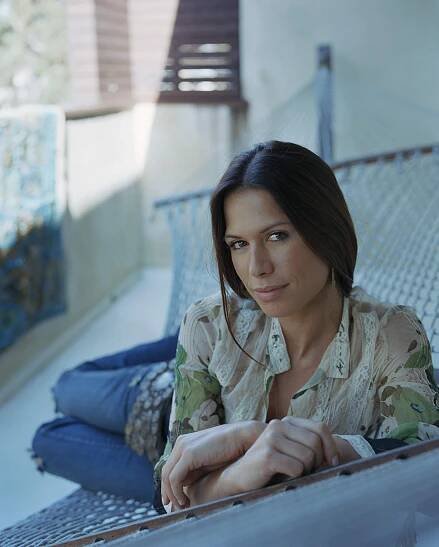Rhona Mitra