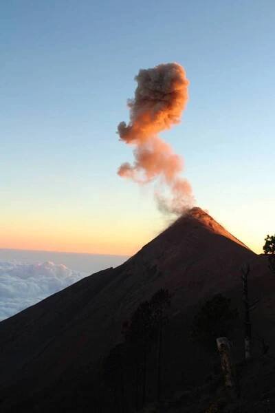 Antigua, Guatemala, sopka Fuego