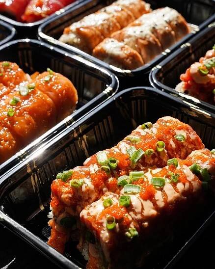 Roll House Dragon: A Family-Run Sushi Spot with Fresh Flavors - Snack 