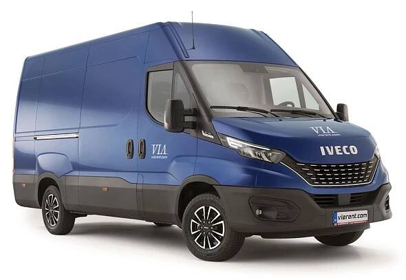 IVECO Daily furgon bérlés