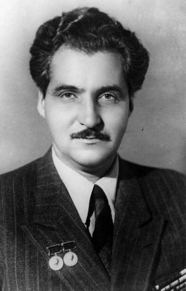 Konstantin Michajlovič Simonov – Wikipedie