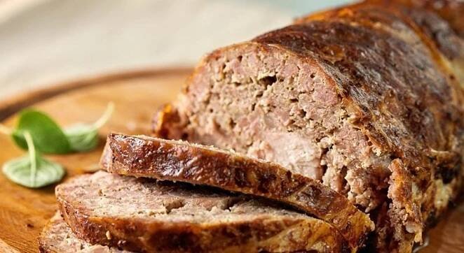 Dokonalá sekaná ze tří druhů masa: Pryč s fádními recepty, recept pro línou hospodyňku - každého odzbrojí svou úžasnou jemností a chutí!
