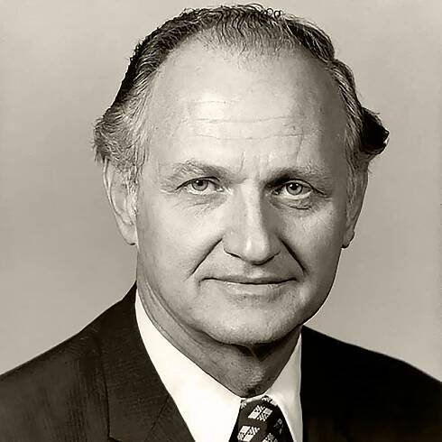 Thomas Ryan Byrne - Wikipedia