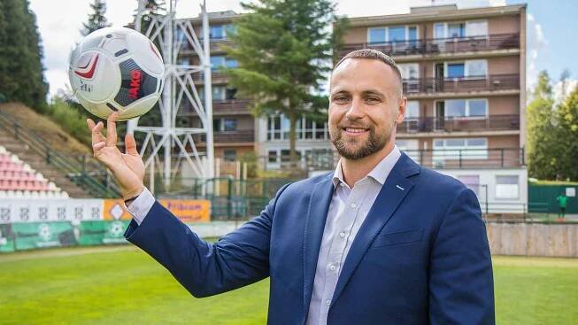 Vládci fotbalu: Na Příbramsku je jedničkou Starka, v závěsu šéf svazu