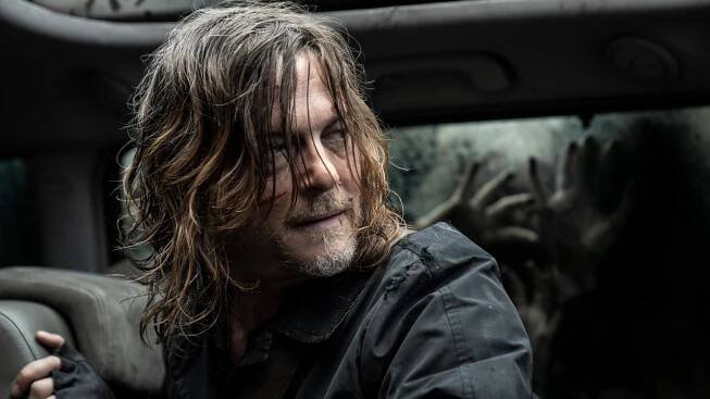 Daryl z The Walking Dead se vrací! Trailer láká na emotivní shledání a svítící zombie
