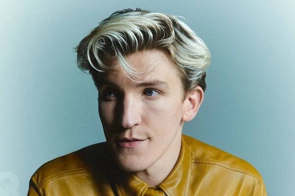 Ewan Mitchell is TV’s new Prince of Darkness