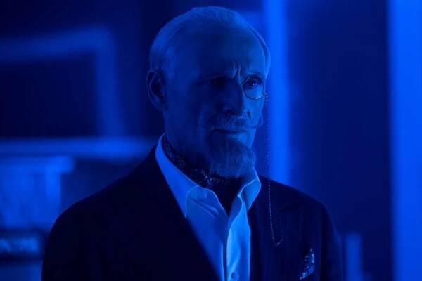 The Umbrella Academy. Colm Feore as Reginald Hargreeves in episode 404 of The Umbrella Academy. 