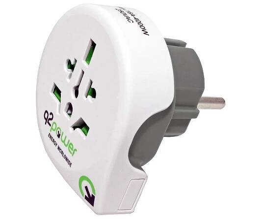 Univerzální cestovní adaptér 230V -> CZ/FR/DE